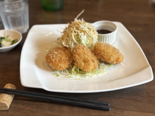 エビ入りでとろける味わいのカニクリームコロッケ｜関市のキッチングラート